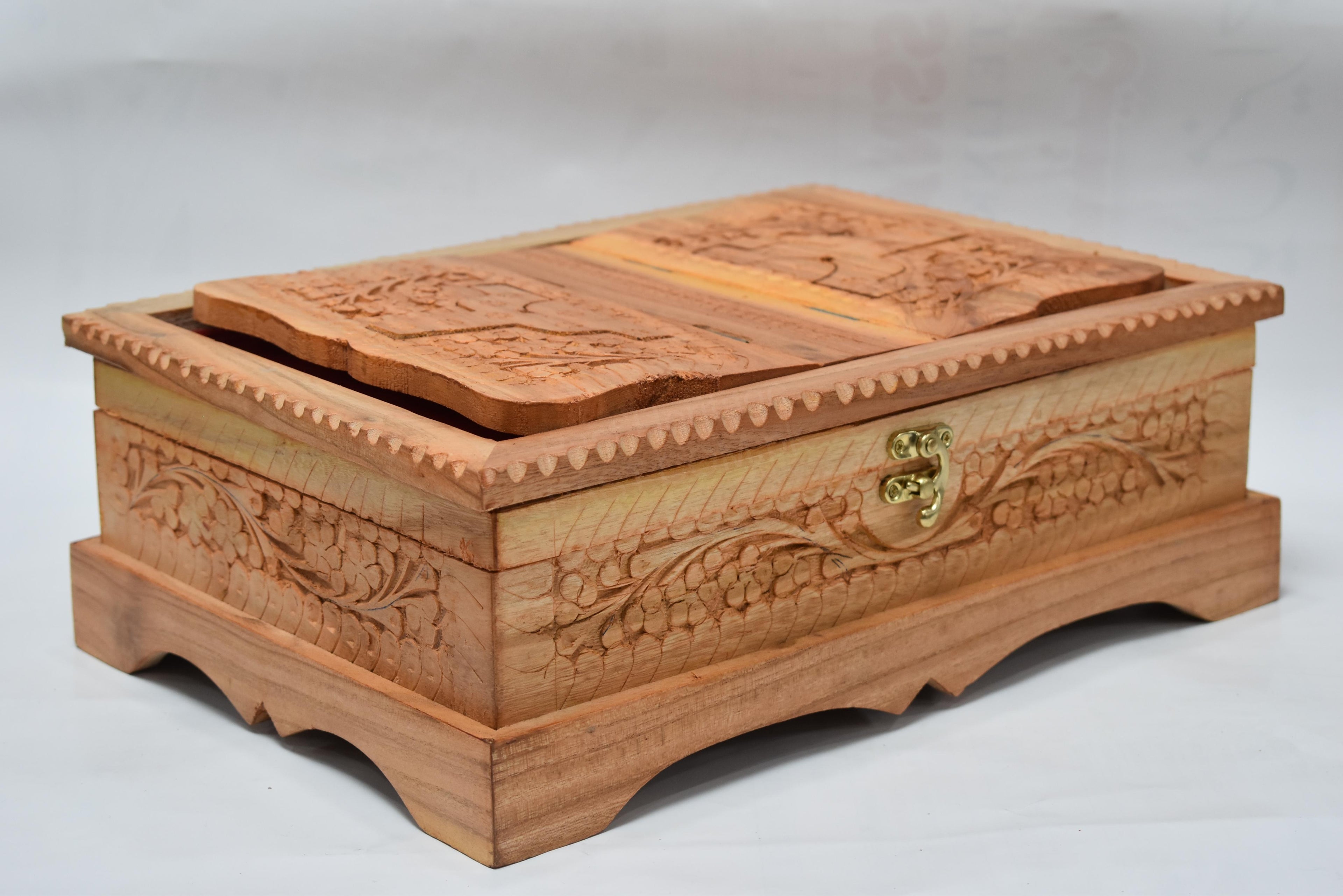 Handcrafted 2-in-1 Quran Box and Rehaal