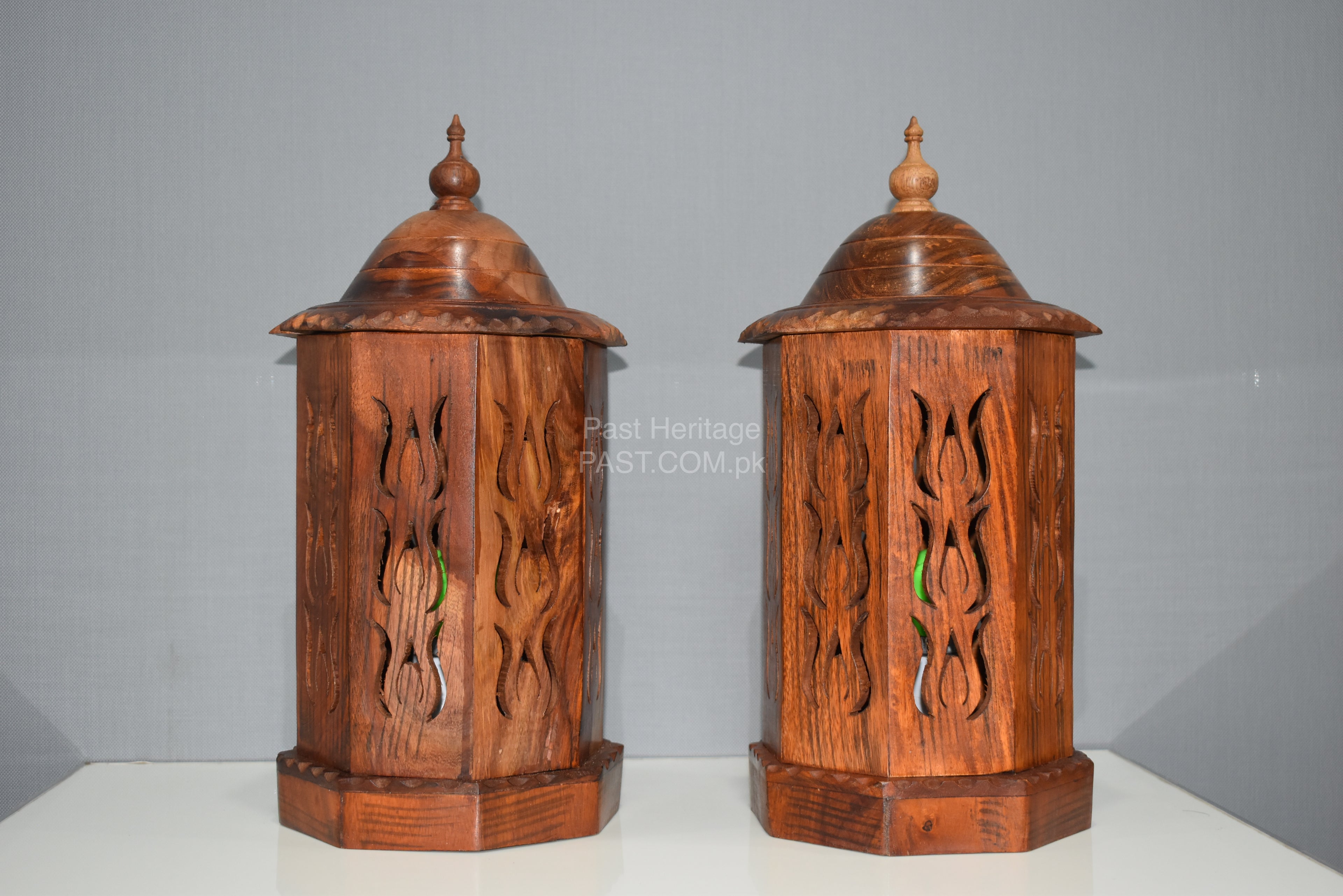 Handcrafted Solid Wood Executive Lamp